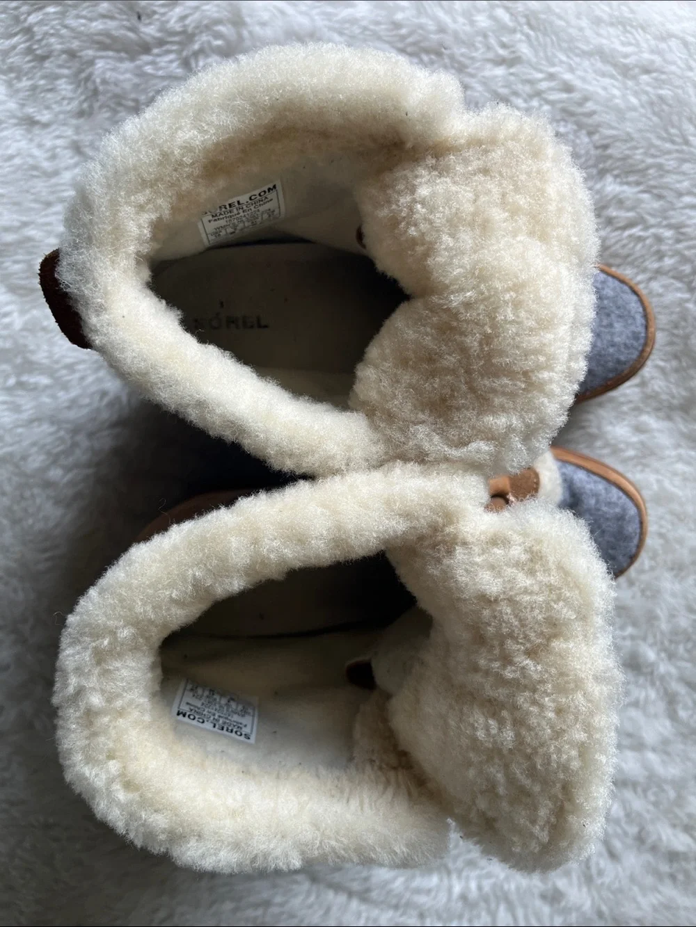 Sorel light brown leather and Gray wool Shearling lined Winter Boots size 10